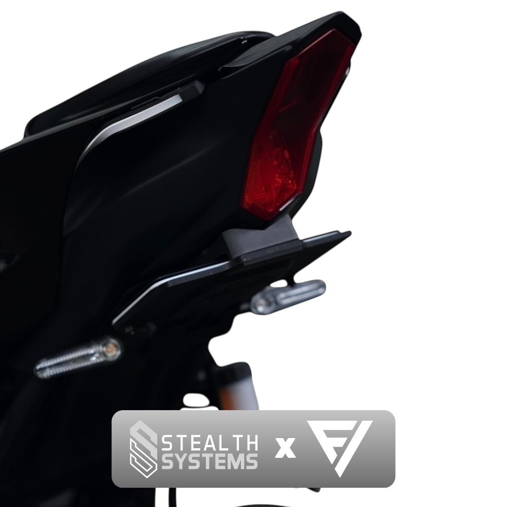 Stealth Systems Combo - 2021+ Yamaha YZF-R7 Flip Plate and Integrated Tail Light